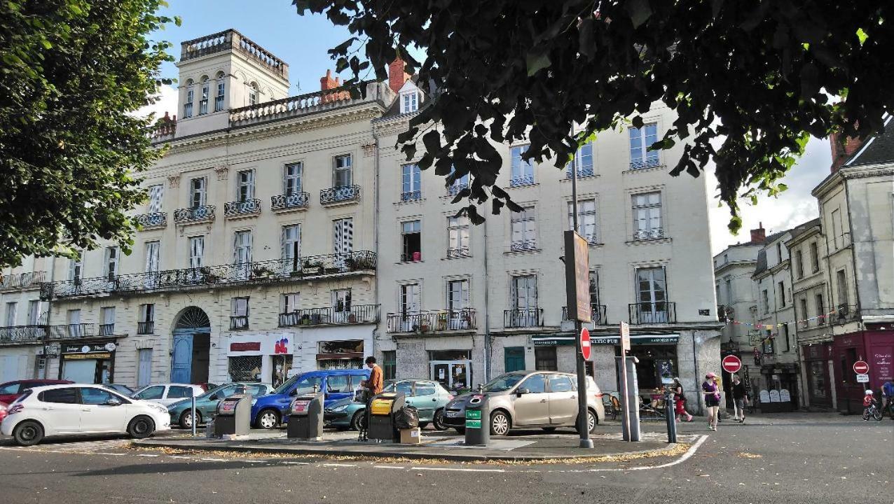 Ferienwohnung The Peaceful Corner In The Heart Of Saumur Exterior foto